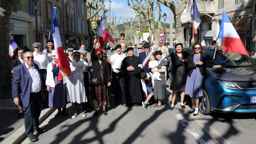 PHOTO DEFILE PHOTO DEFILE